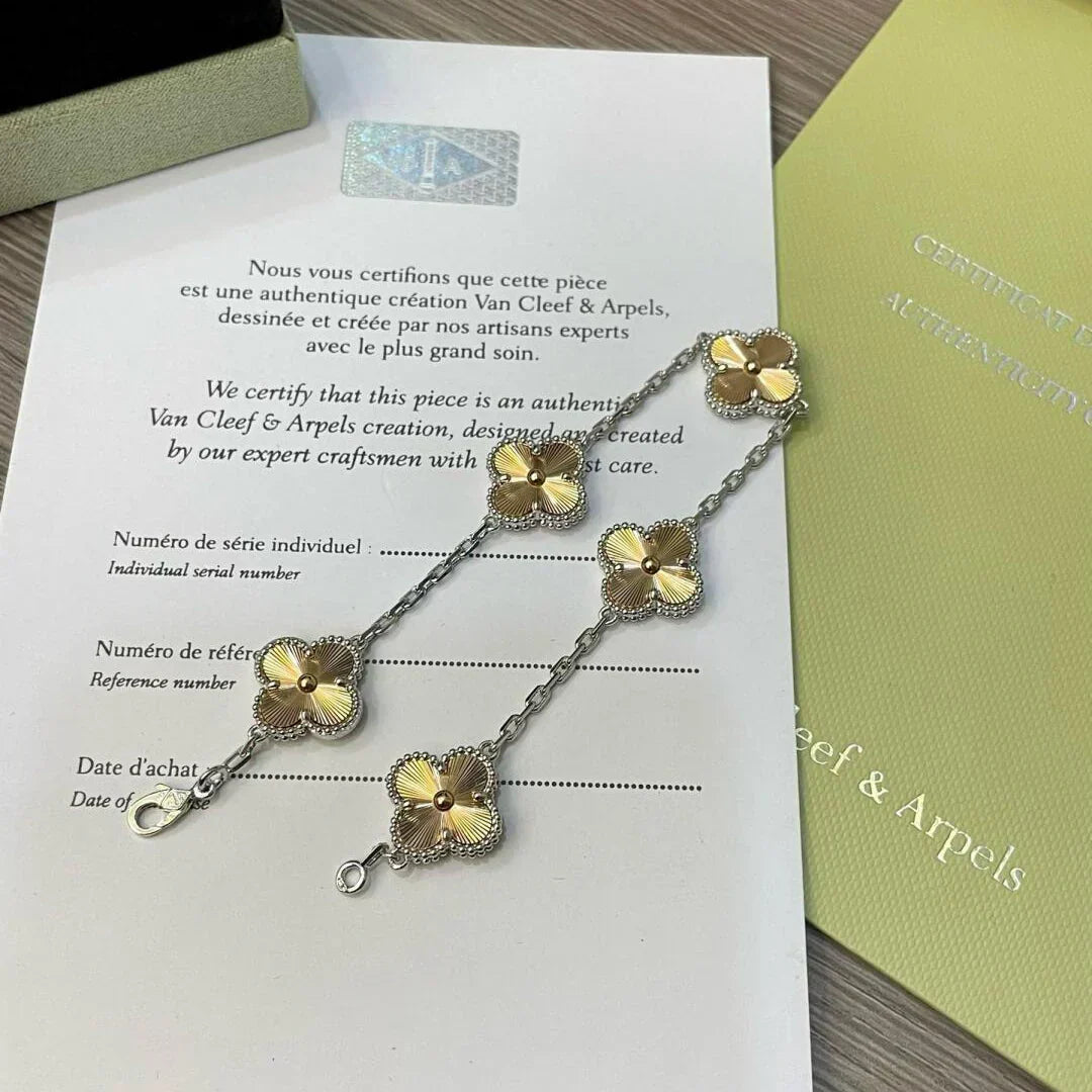 [Vera  Jewelry]LUCKY CLOVER 5-MOTIF BRACELET - LASER COLLECTION