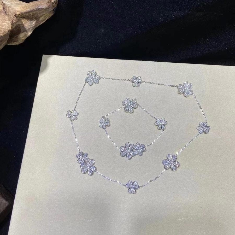[Vera Jewelry]FRIVOLE SILVER 5 FLOWERS BRACELET