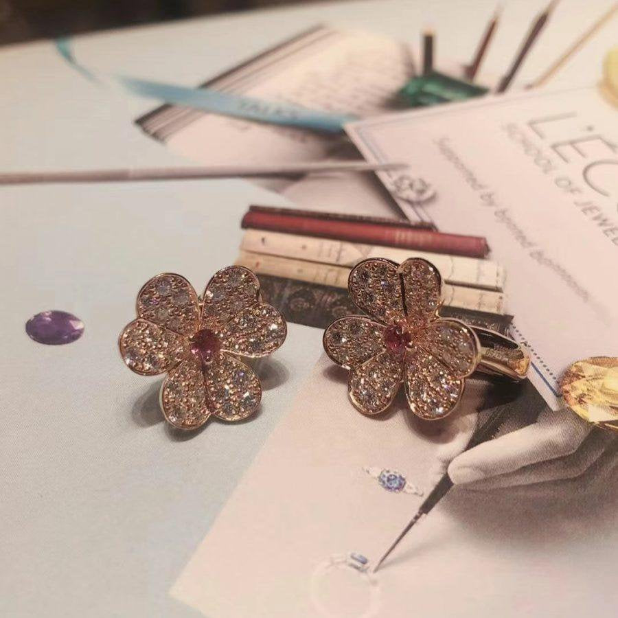 [Vera Jewelry]FRIVOLE PINK GOLD FLOWER DIAMOND EARRINGS