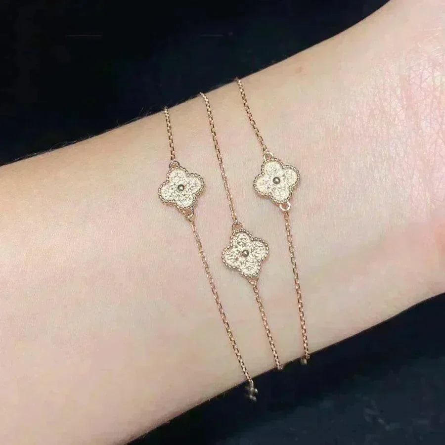 [Vera Jewelry]CLOVER SINGLE FLOWER BRACELET
