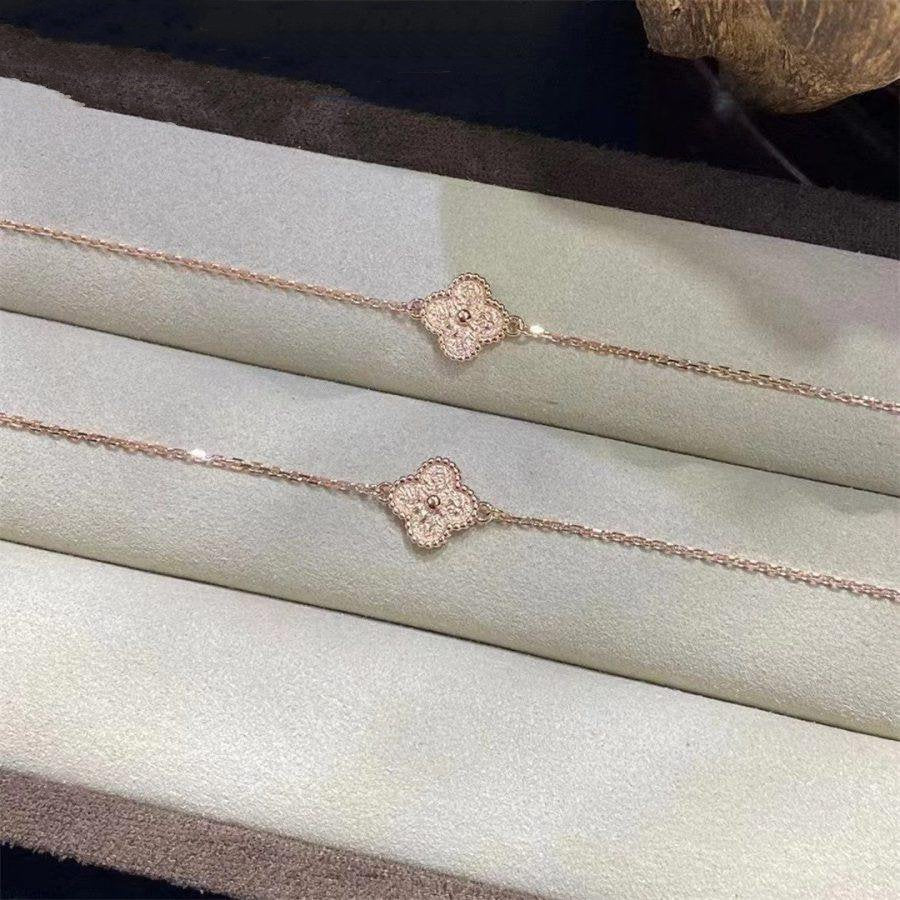 [Vera Jewelry]CLOVER SINGLE FLOWER BRACELET