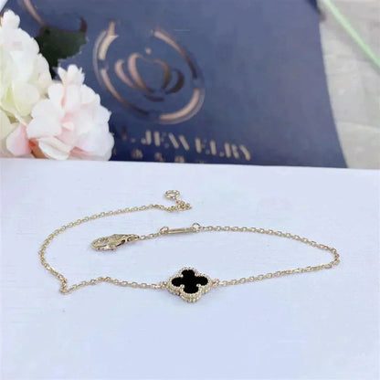 [Vera Jewelry]CLOVER ONYX SINGLE FLOWER BRACELET