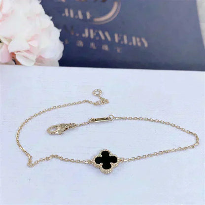 [Vera Jewelry]CLOVER ONYX SINGLE FLOWER BRACELET