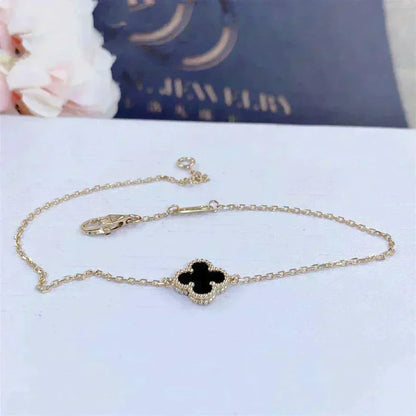 [Vera Jewelry]CLOVER ONYX SINGLE FLOWER BRACELET