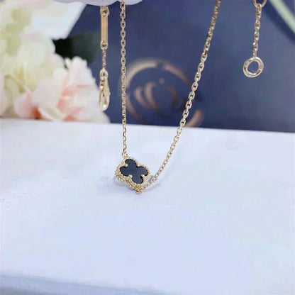 [Vera Jewelry]CLOVER ONYX SINGLE FLOWER BRACELET