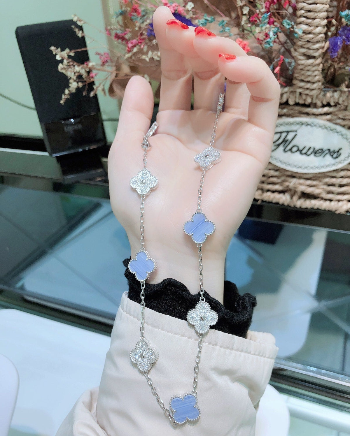[Vera Jewelry]CLOVER 10 MOTIFS CHALCEDONY DIAMONDS SILVER NECKLACE